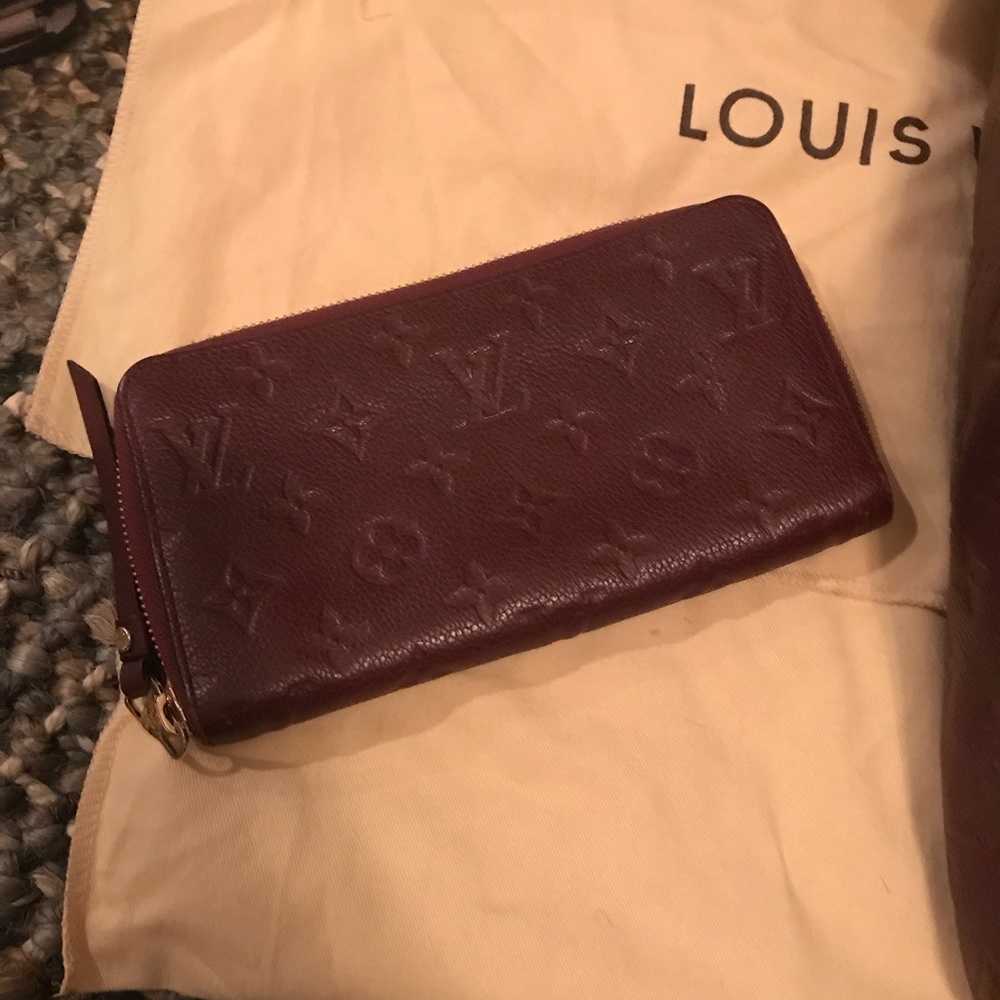 SOLD!!!!! Louis Vuitton Fire wallet